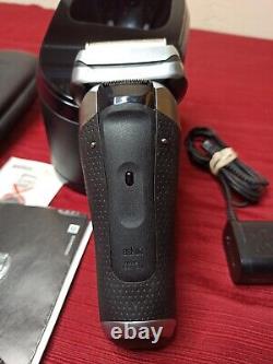 Braun Series S9 Wet & Dry Rechargeable Electric Shaver 5793 With Clean And Charge