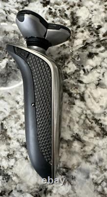 Philips Norelco Men's shaver 1090X Arcitec 3D Rechargeable wet / dry LED Display
