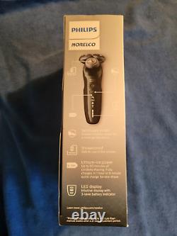 Philips Norelco Shaver 6900 3 Head Rotary Wet Dry Beard Trimmer Rechargeable, New