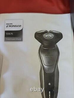 Phillips Norelco S5675 Cordless Triple Head 5000 Series Wet Dry Shaver New 5675